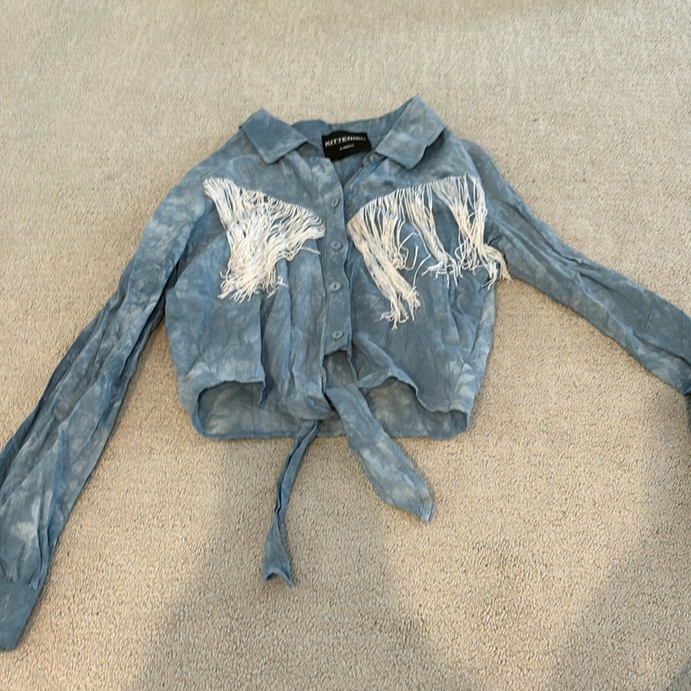 Kittenish Fringe Top